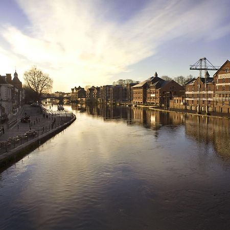 Stylish Apt With Minster Views I Pass The Keys York Exterior photo