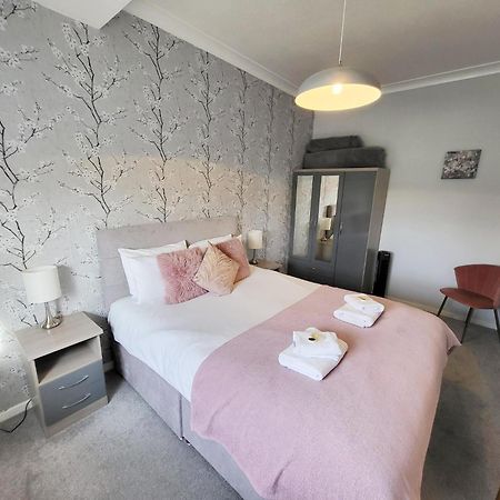 Stylish Apt With Minster Views I Pass The Keys York Exterior photo