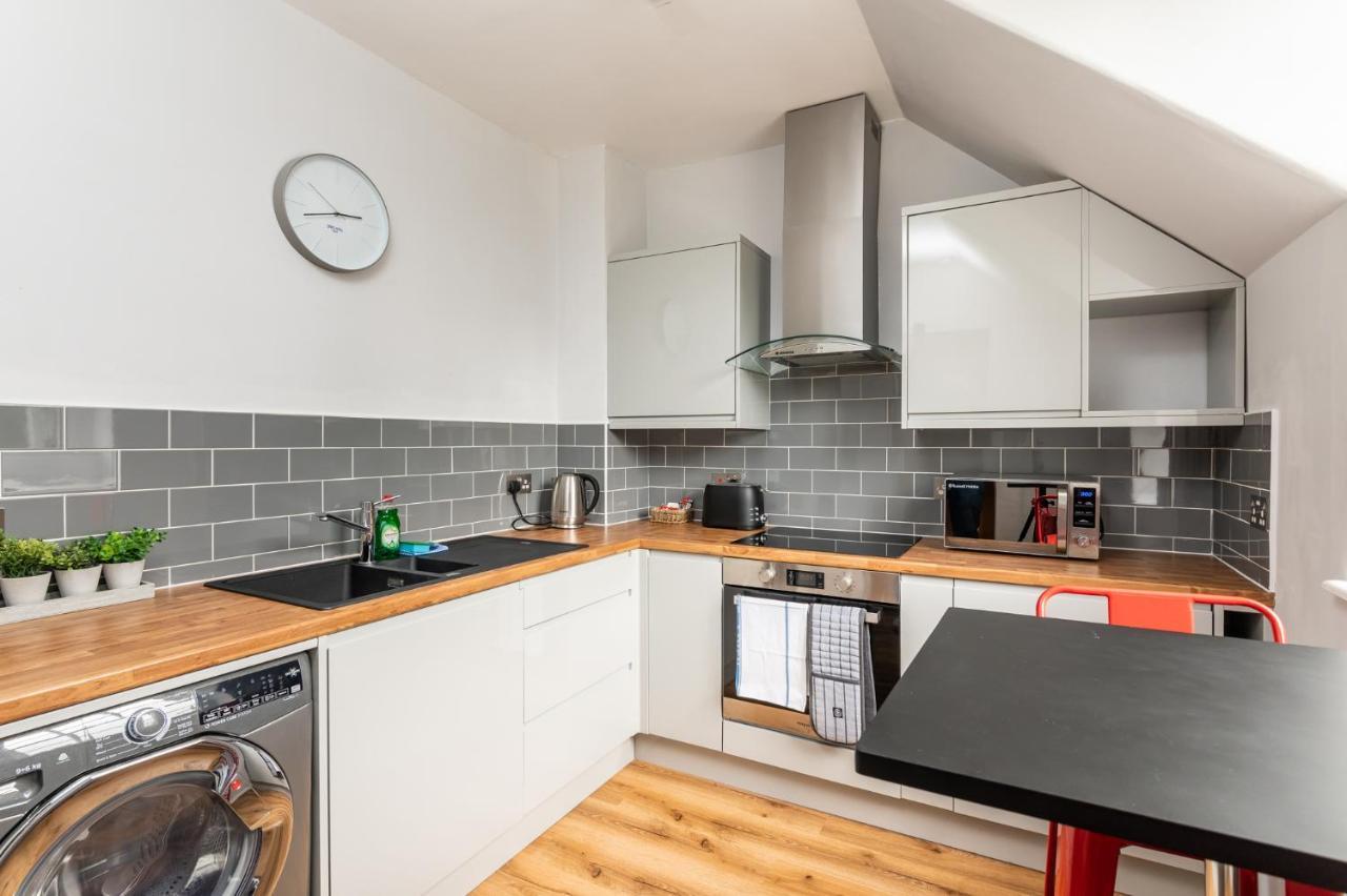 Stylish Apt With Minster Views I Pass The Keys York Exterior photo