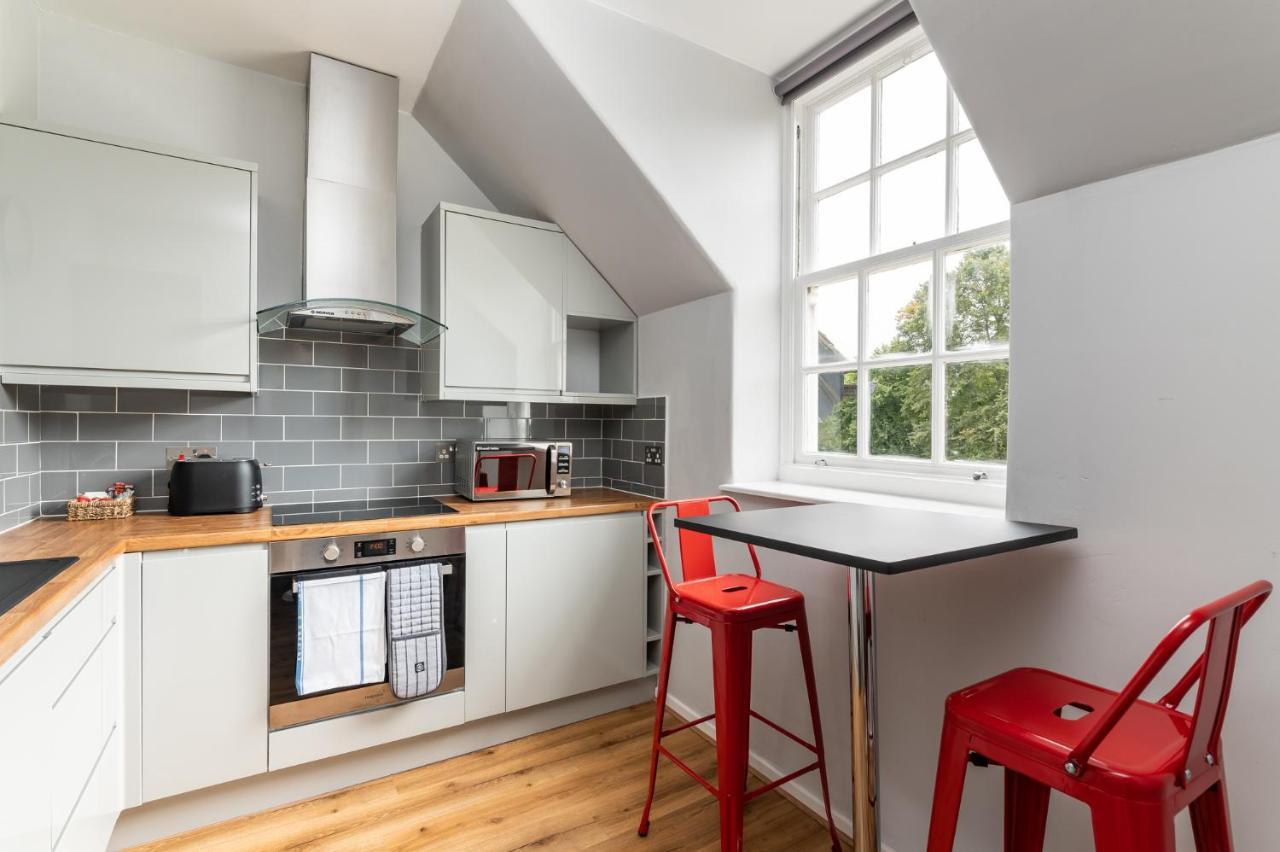 Stylish Apt With Minster Views I Pass The Keys York Exterior photo