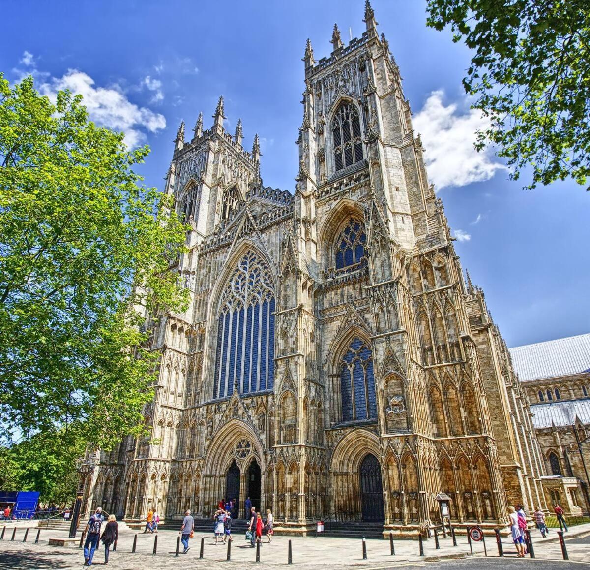 Stylish Apt With Minster Views I Pass The Keys York Exterior photo