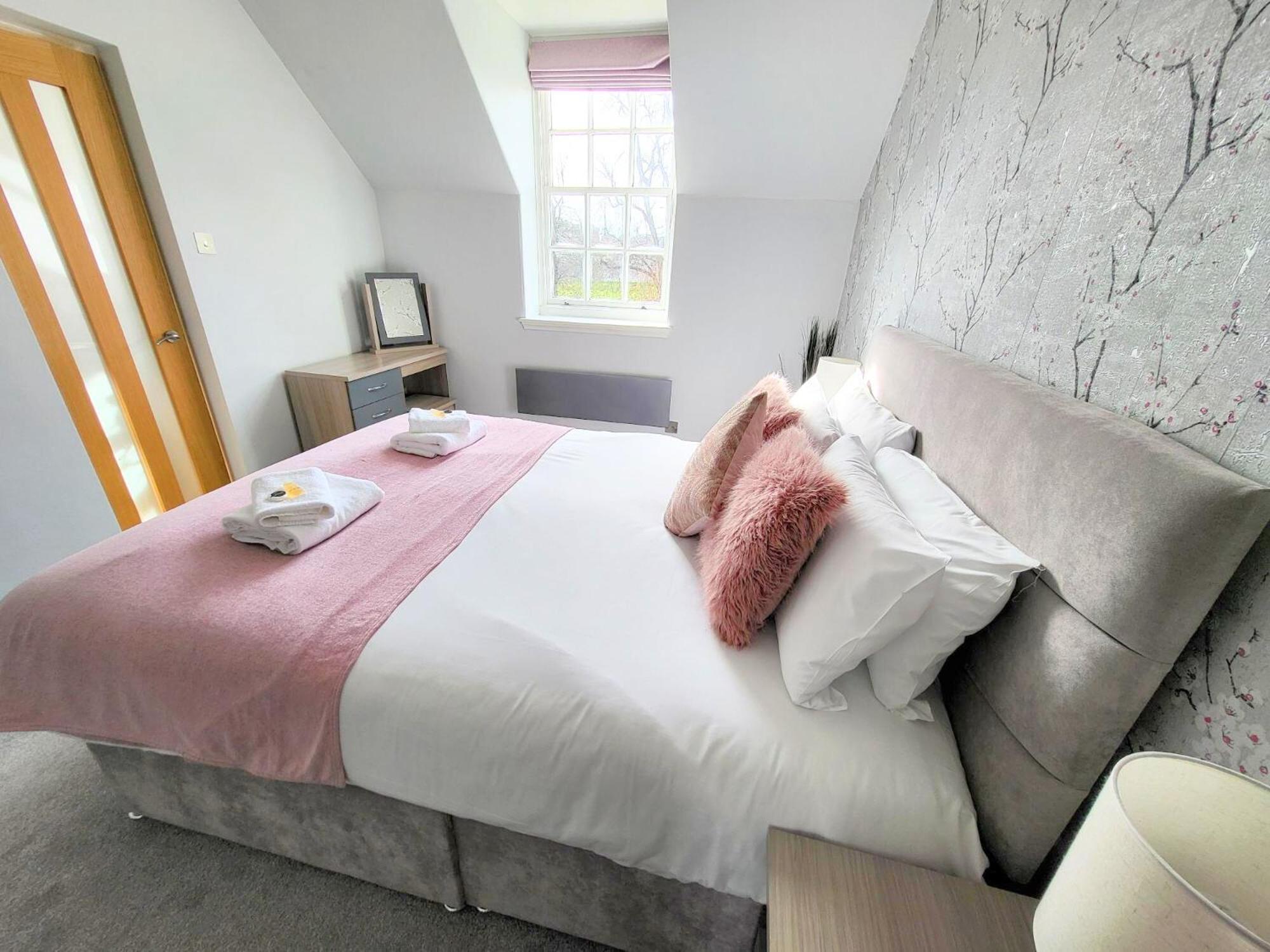 Stylish Apt With Minster Views I Pass The Keys York Exterior photo