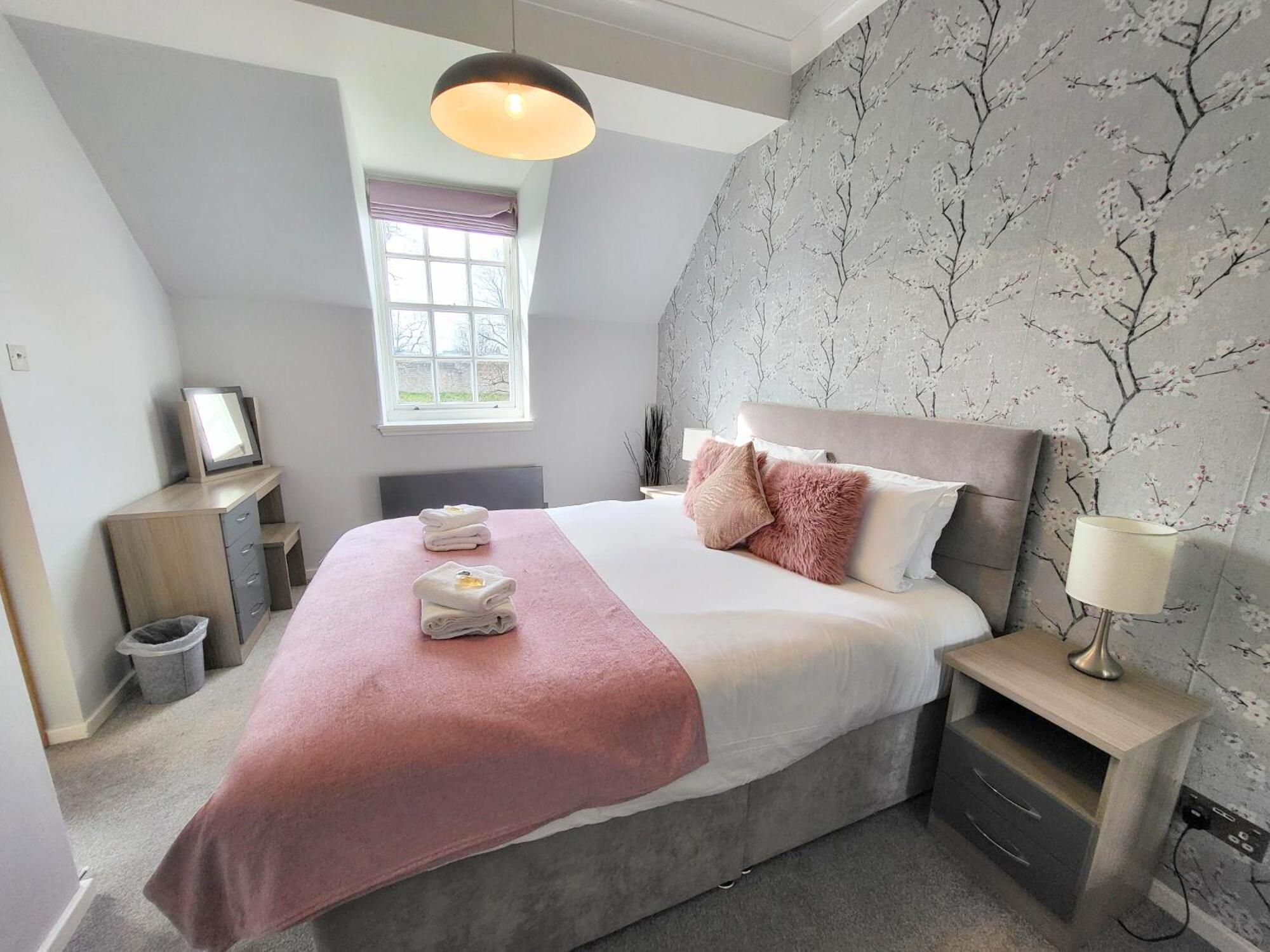Stylish Apt With Minster Views I Pass The Keys York Exterior photo