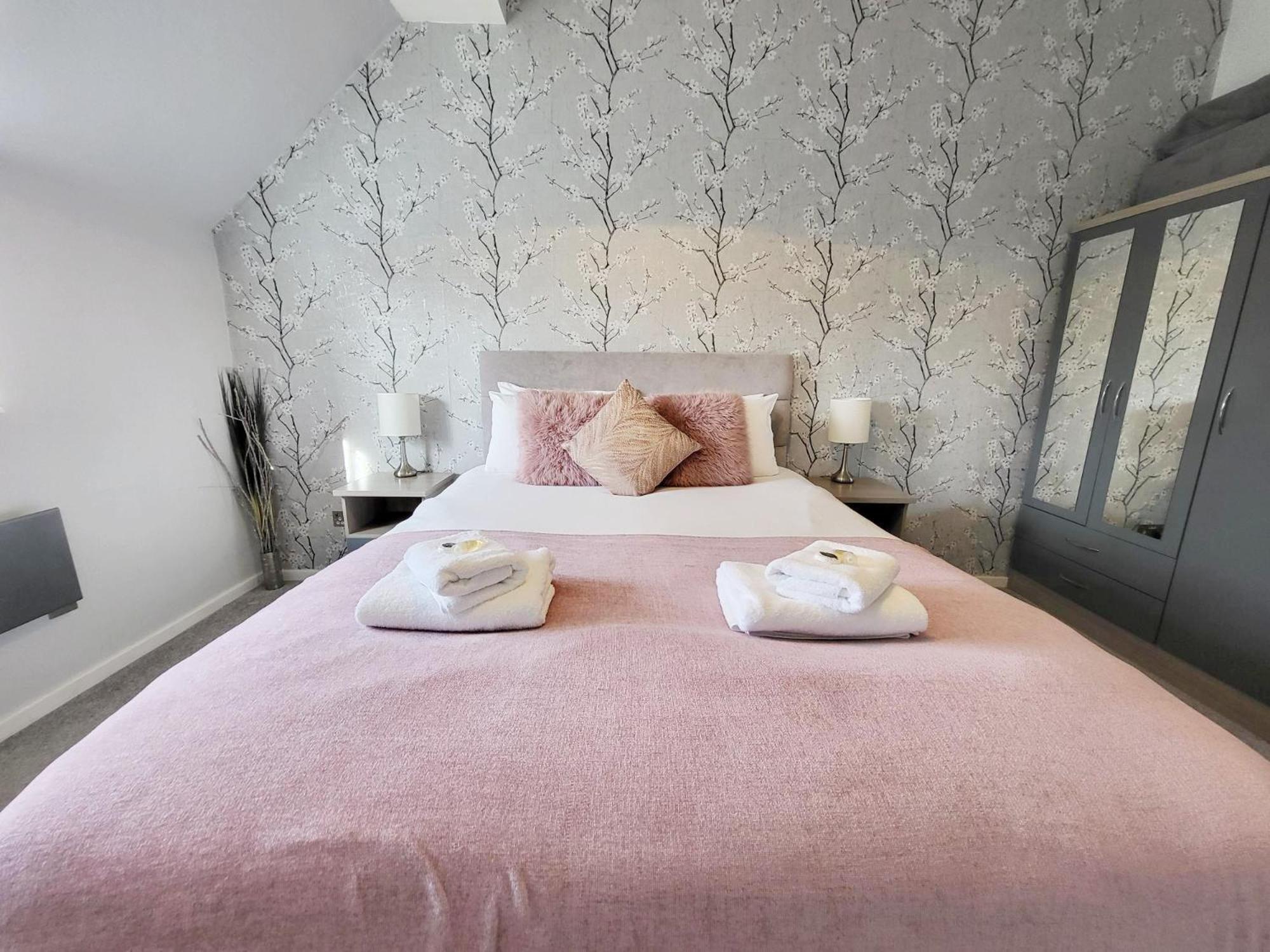 Stylish Apt With Minster Views I Pass The Keys York Exterior photo